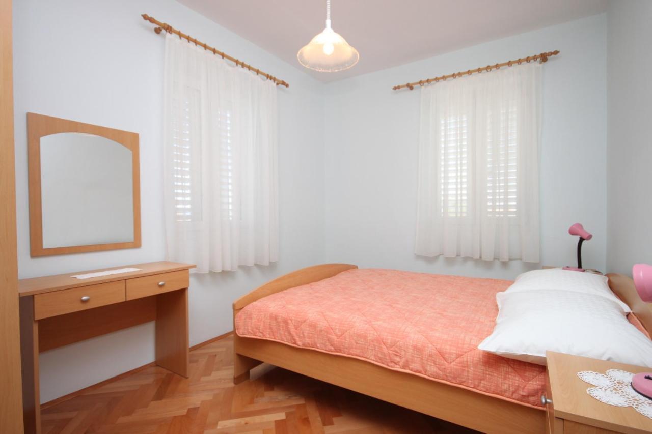 Apartments With A Parking Space Tkon, Pasman - 6216 Zewnętrze zdjęcie